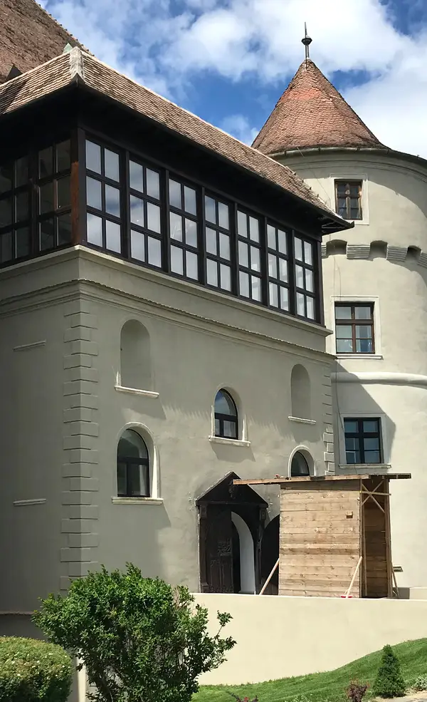 Tâmplărie Lemn Stratificat ARKADIA Castel Jidvei
