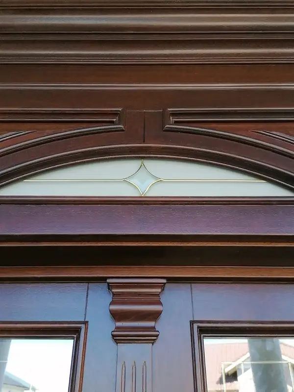 Uși de Exterior din Lemn