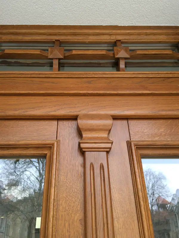 Uși de Exterior din Lemn